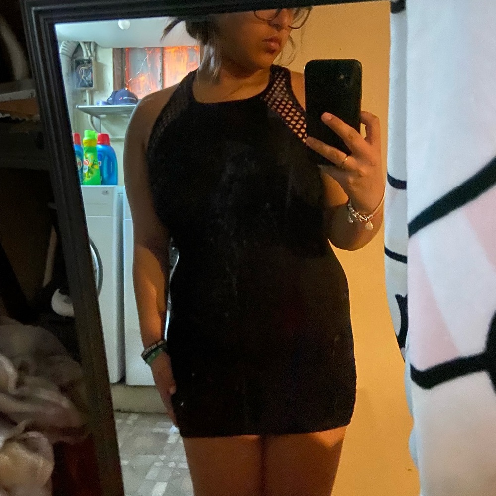 Elegant Black Sleeveless Dress